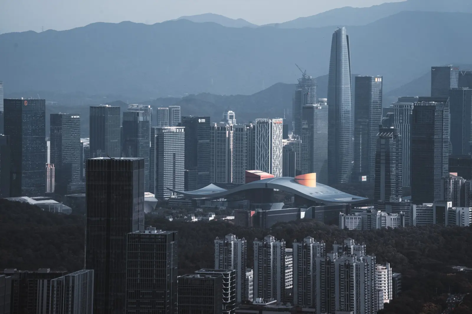 制造业ERP选型指南：进销存与生产排程模块的集成效益分析