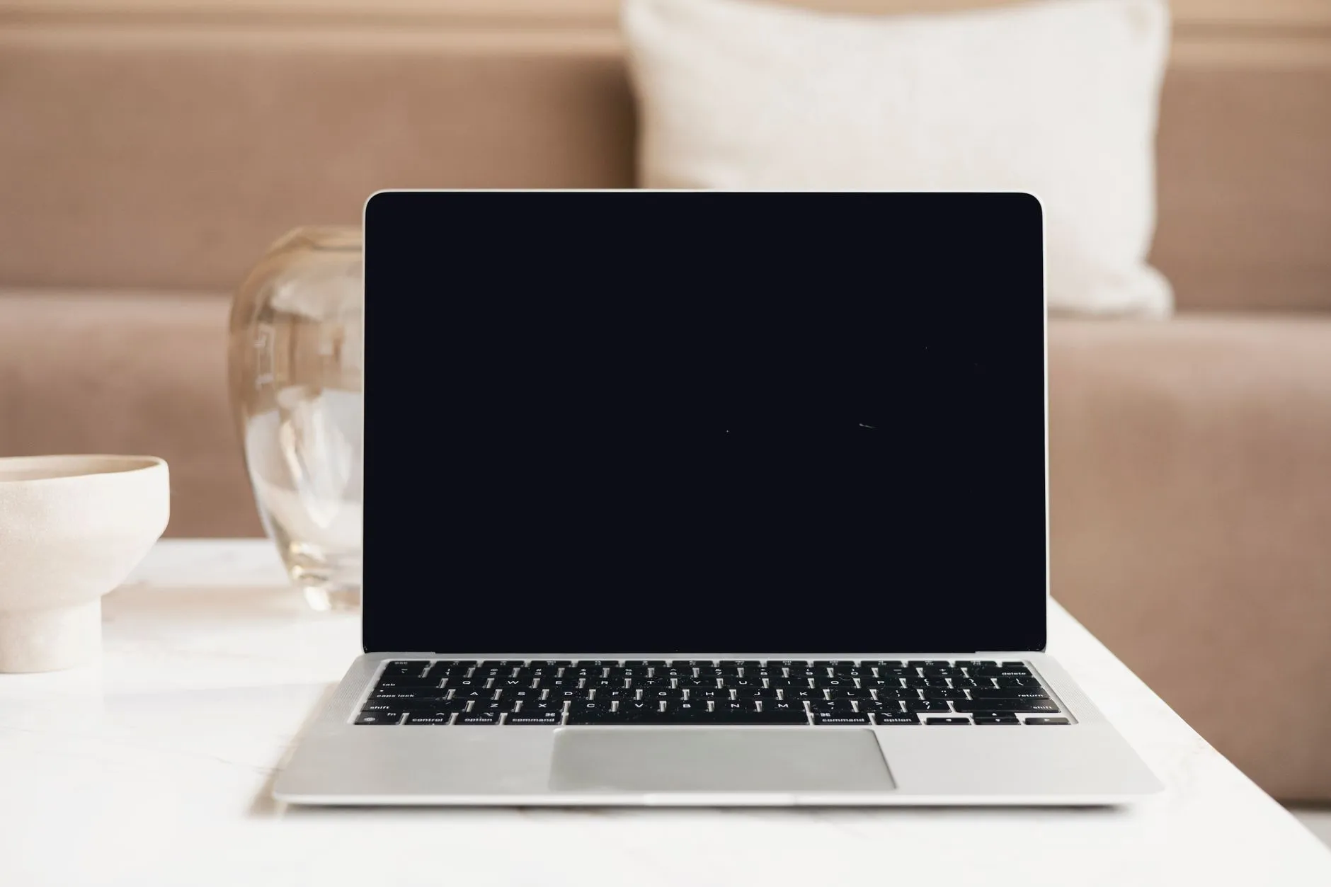 制造业ERP系统选型指南：进销存与生产排程功能深度解析