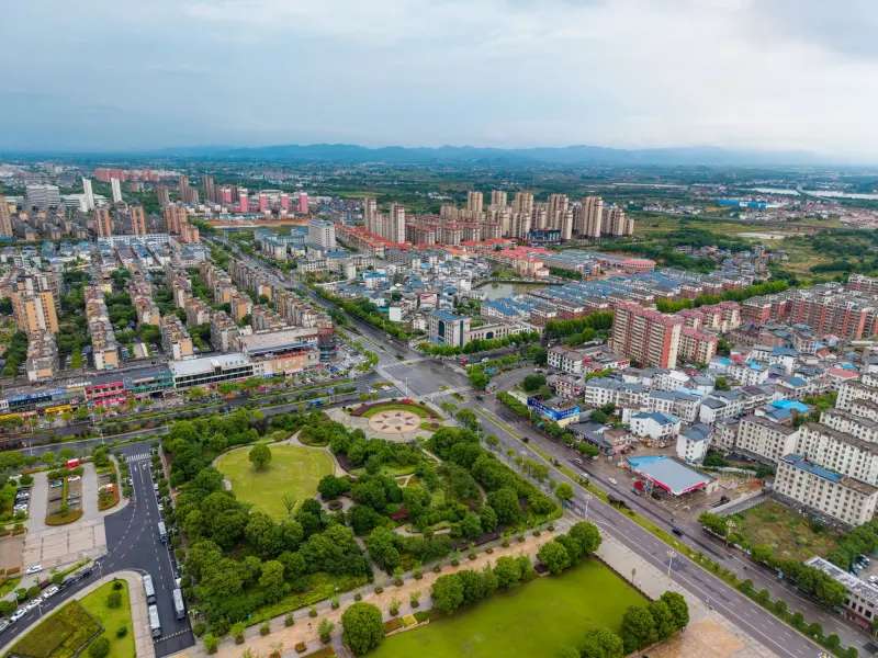 2024年制造业ERP系统部署趋势:云端进销存与本地化方案如何选择